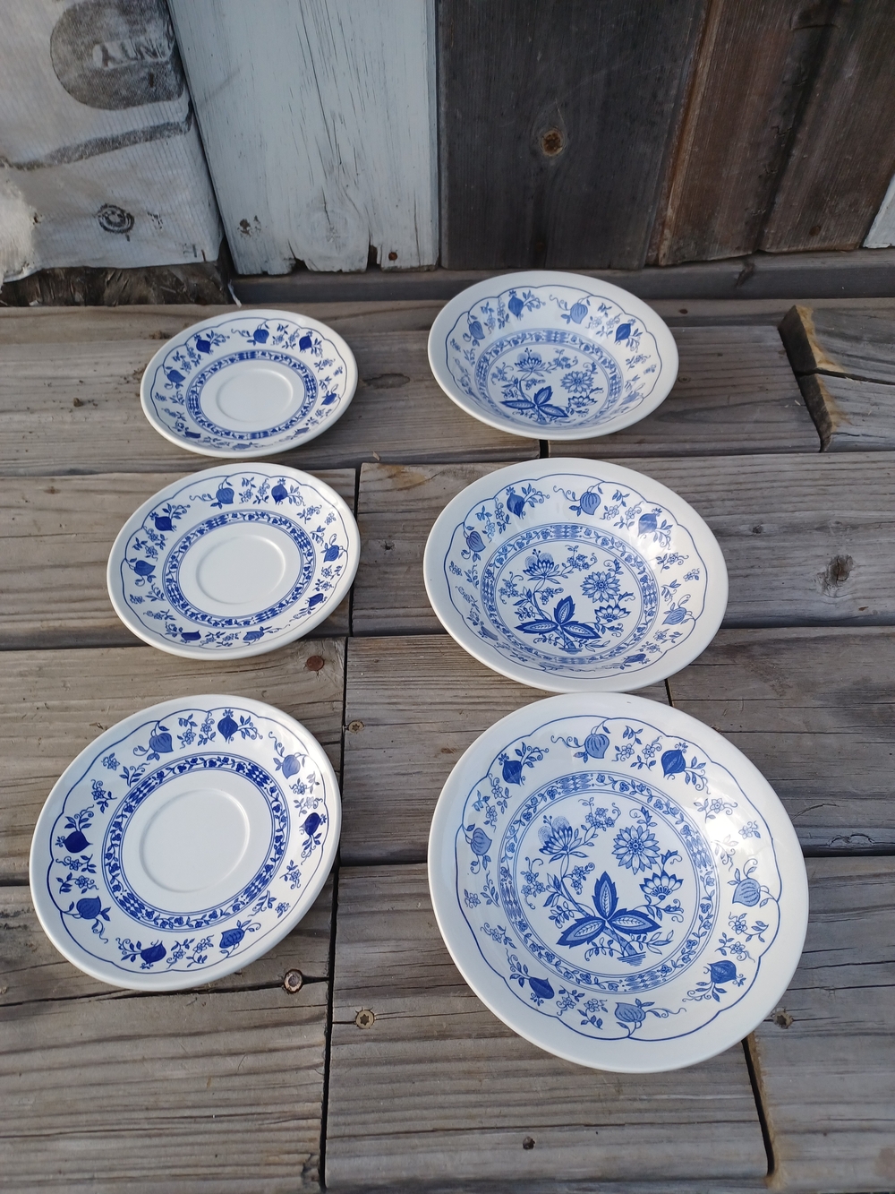 6 Vtg 70's Staffordshire Tableware Blue Onion Dessert Plates & Bowls